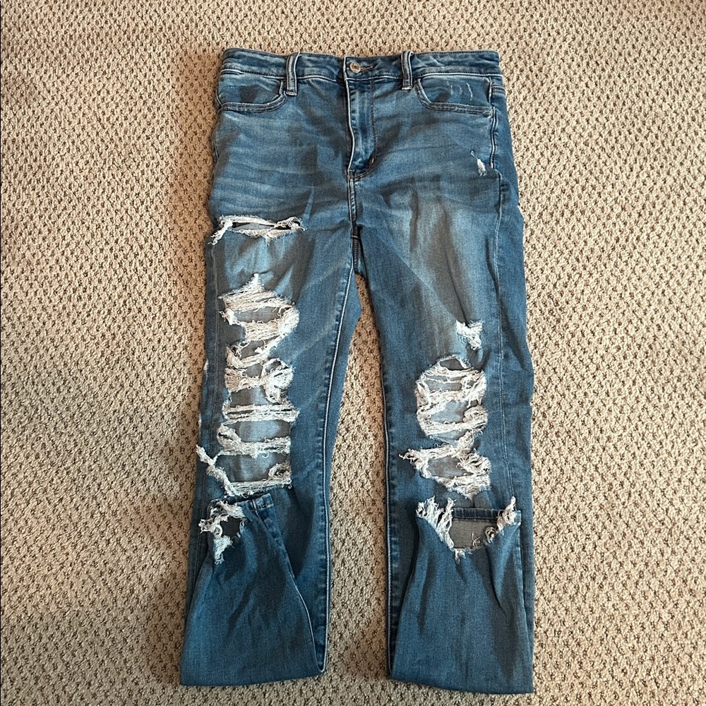 American Eagle Outfitters ripped Blue Denim Jeans
Size: 10 Long